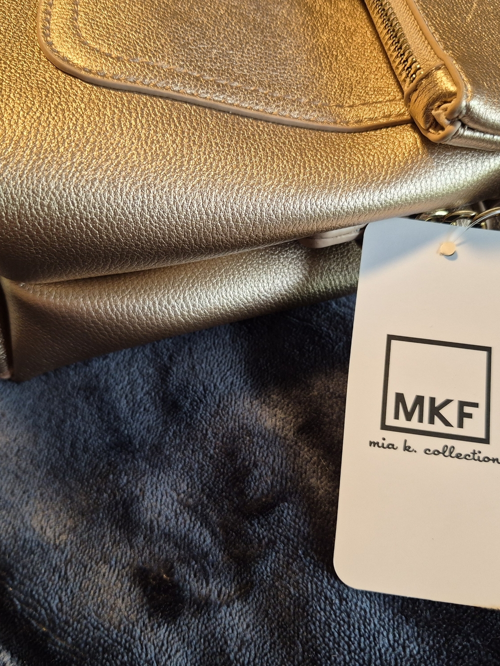 MKF Rose Gold Women’s Tassel Vegan Crossbody Bag New With Tags - Picture 5 of 16